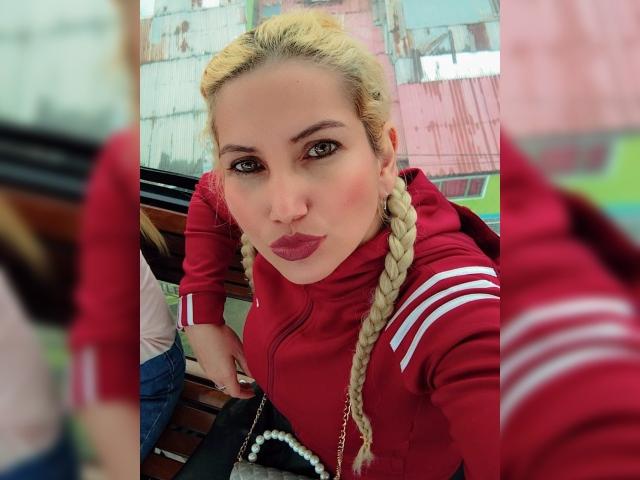 GiuliaAddams - Sexe cam en vivo - 20920574