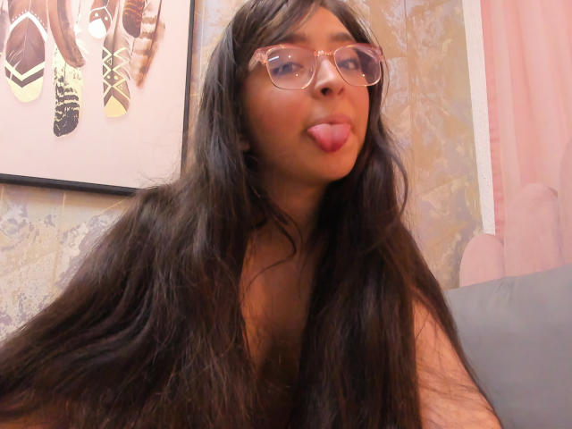 EvaMcAllister - Live Sex Cam - 20924658