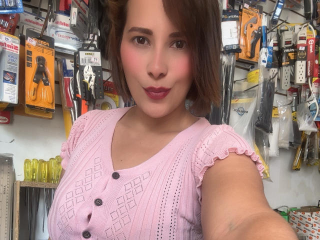 SaritaVelez - Live sex cam - 20927894