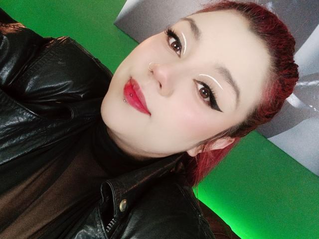 EmilyDom - Live sexe cam - 20930206