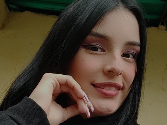 TalianaSquirt - Live porn &amp; sex cam - 20931642