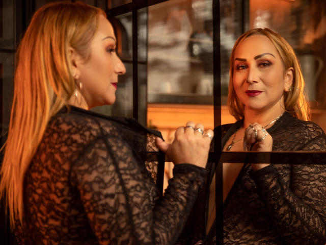 DianeOasis - Live porn &amp; sex cam - 20947650