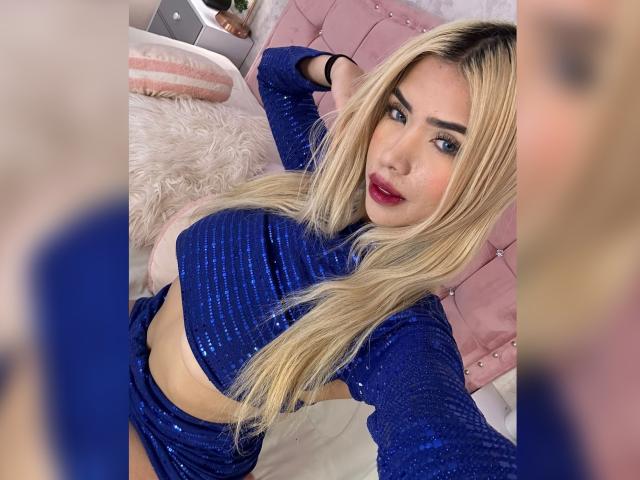 ChristieGarci - Live sex cam - 20950626