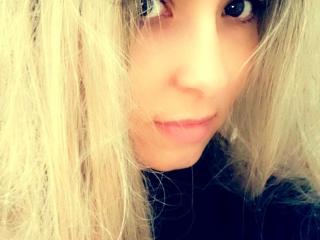 LucyELY - Live sex cam - 20951058