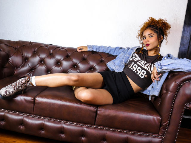 CinthiaWalker - Live sex cam - 20956826