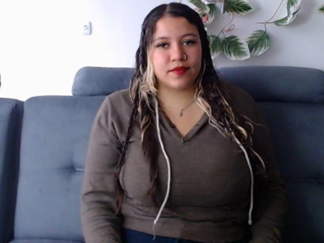KrisGarner - Live sex cam - 20969542