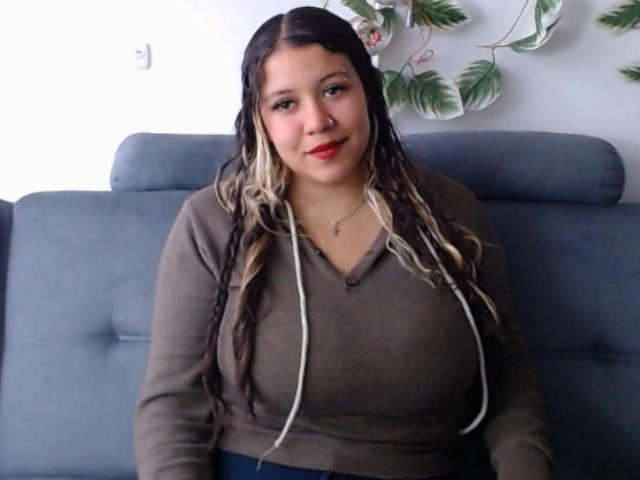 KrisGarner - Live sex cam - 20969566