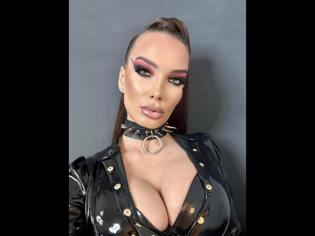 MistressKarolina-hot - Sexe cam en vivo - 20977030