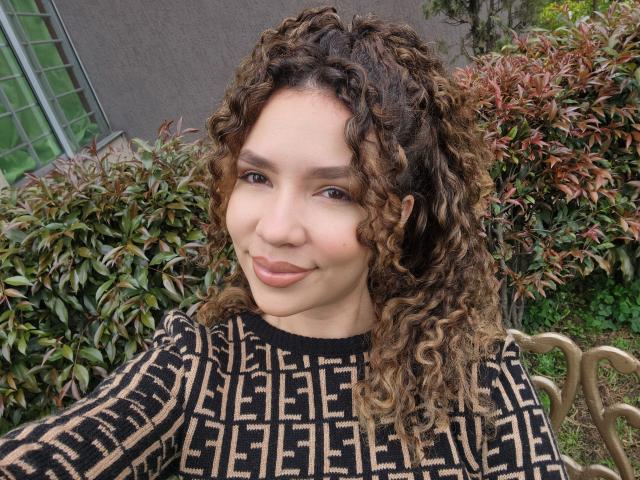 KendallPiierce69 - Live Sex Cam - 20988218