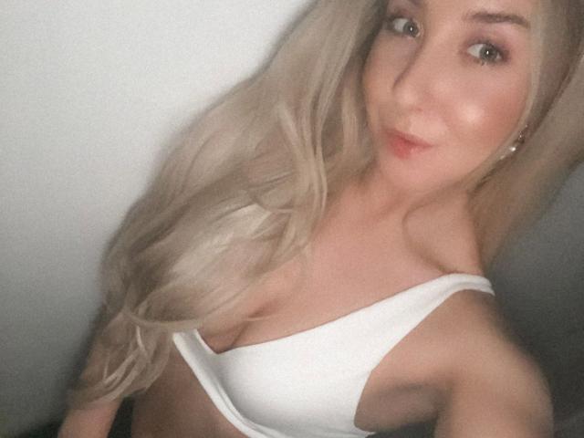 kia-rey-hot - Live porn &amp; sex cam - 20988886