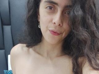 EmmaGrey69 - Live porn &amp; sex cam - 20990546