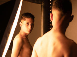 JakeIrving - Live sex cam - 20990922