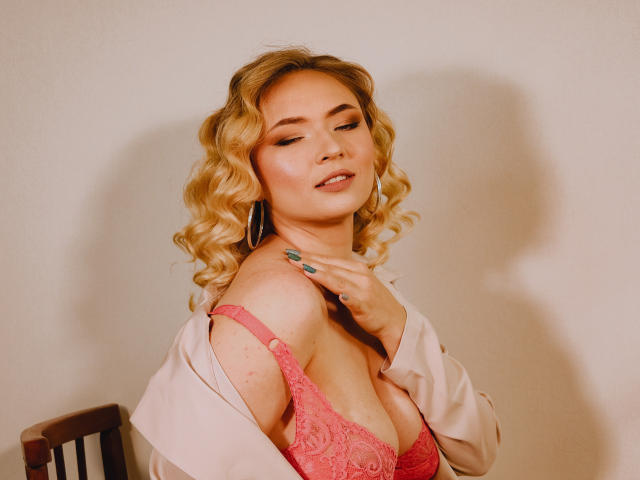 SallyVerda - Live sex cam - 20991106