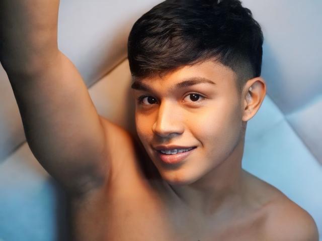 JordanTrinity - Live Sex Cam - 20992894