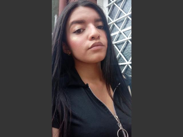 MiahSantos - Live sex cam - 20995494