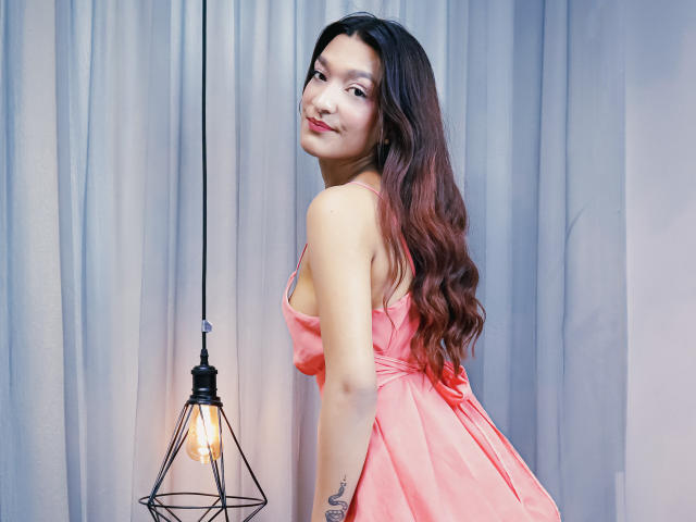 ElyWhitee - Live sex cam - 20995890