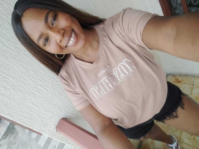 EmiraHot - Sexe cam en vivo - 21003418