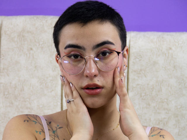 LilCati - Live Sex Cam - 21005690