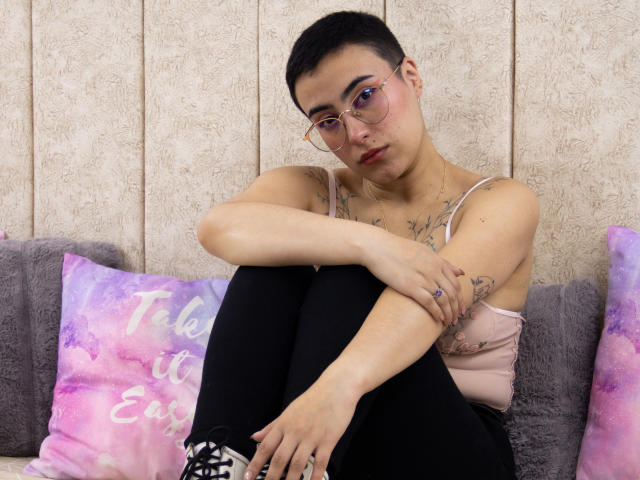 LilCati - Live sexe cam - 21005802
