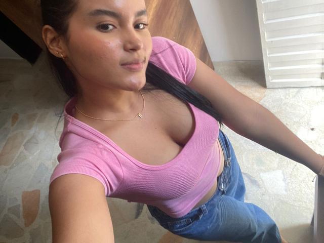 MiiaPalmer - Live porn &amp; sex cam - 21007190