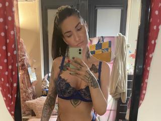 RebyTsg - Live sex cam - 21016850