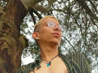 BourneWallen - Live sex cam - 21018338