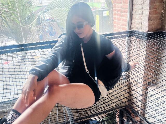 NicoColeman - Live Sex Cam - 21020818