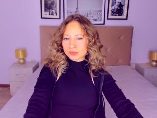 AnnaChambers - Live sex cam - 21021530