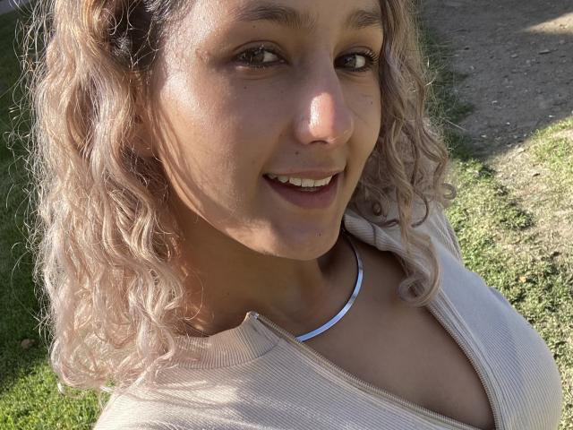 FloraSaenz - Live porn &amp; sex cam - 21025206