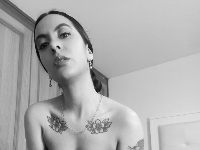 SarahLuna - Live sexe cam - 21029366