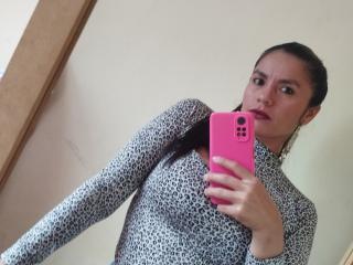 AnnaLatinHot - Live sex cam - 21030518