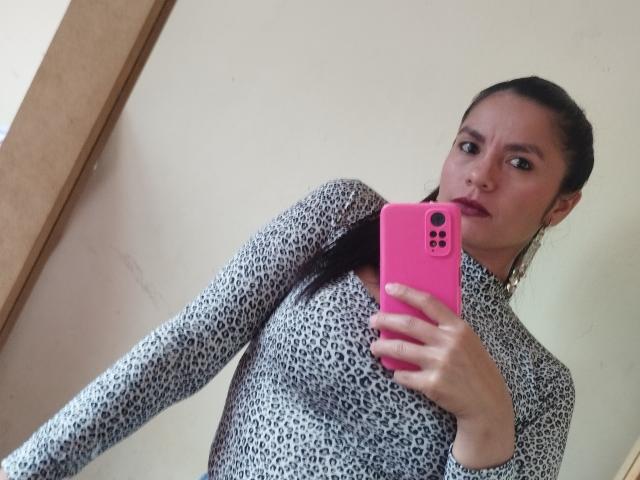 AnnaLatinHot - Live sex cam - 21030518