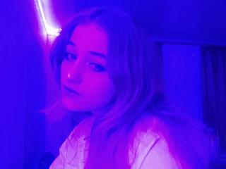 AlexandraKrug - Live sex cam - 21031546