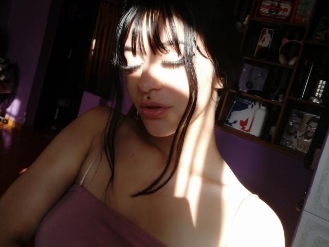 LindaWatsong - Live Sex Cam - 21031570