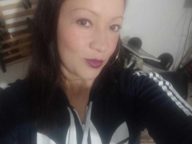 CharloteEzra - Live sex cam - 21034366