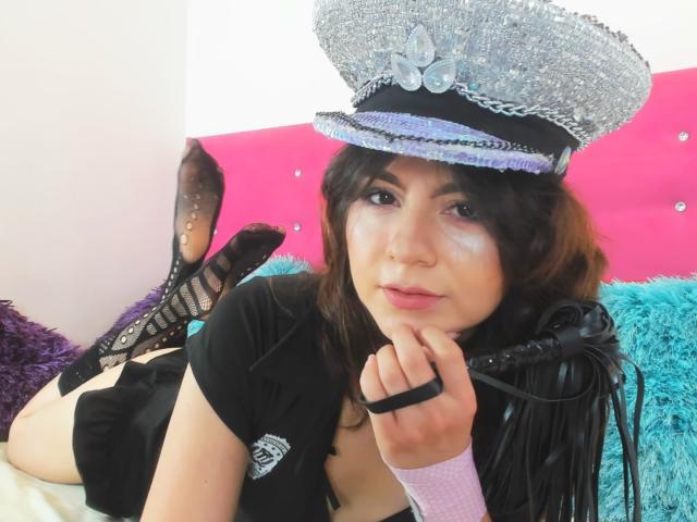 KariCarter - Live sex cam - 21035198