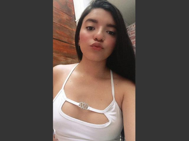 MiahSantos - Live porn &amp; sex cam - 21039154