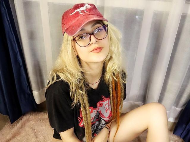 CarolineJones69 - Sexe cam en vivo - 21041806