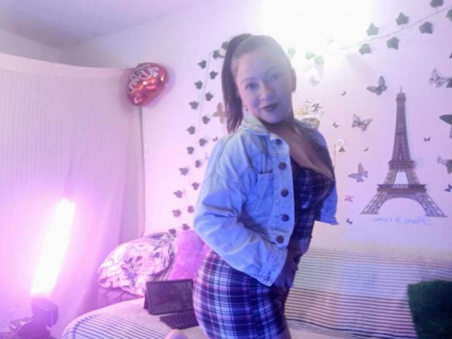 CharloteEzra - Live porn &amp; sex cam - 21044762