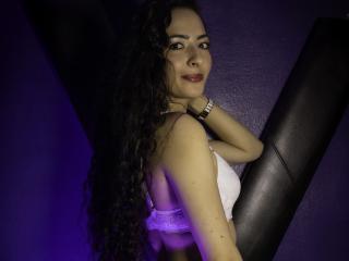 DaniiLove - Live sex cam - 21045070