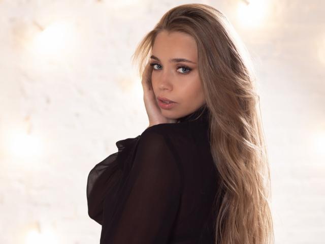 LizaSoTrue - Sexe cam en vivo - 21045198