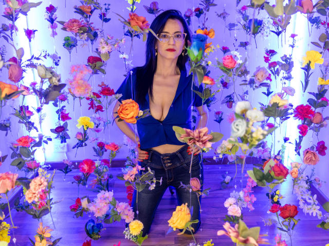 AlanaMoneth - Sexe cam en vivo - 21055118