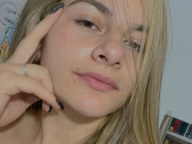 AtheneaRossi - Live sex cam - 21058278