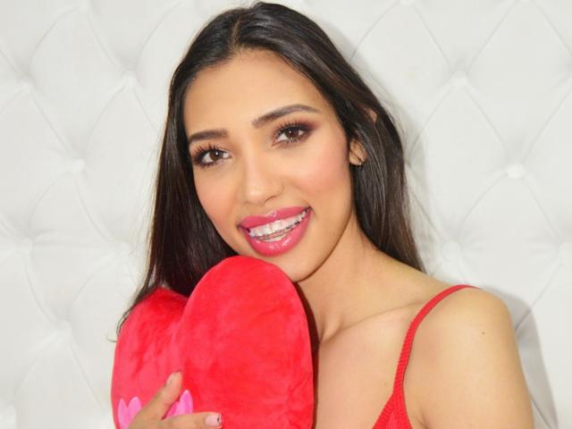 MissVeronnica - Live sex cam - 21065058