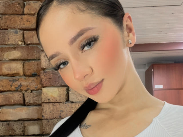 KloeThompson - Sexe cam en vivo - 21070226