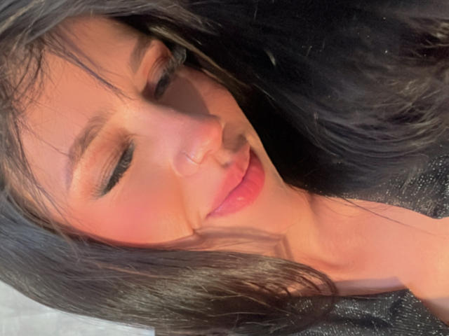 KloeThompson - Élő pornó és szexkamera - 21070302