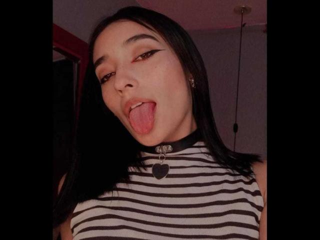 SalomeMille - Live sex cam - 21076394