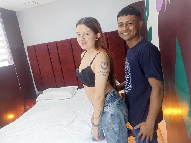 AhHottCouple - Sexe cam en vivo - 21079034