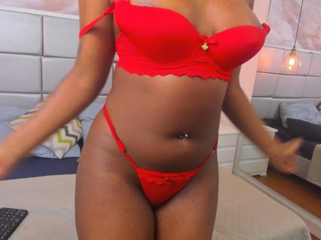 NailahMoreau - Live sex cam - 21080218