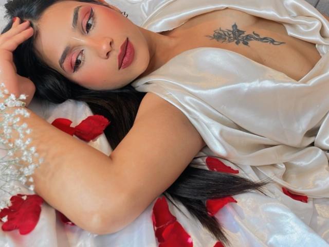 RoseRougeX - Live sex cam - 21080270